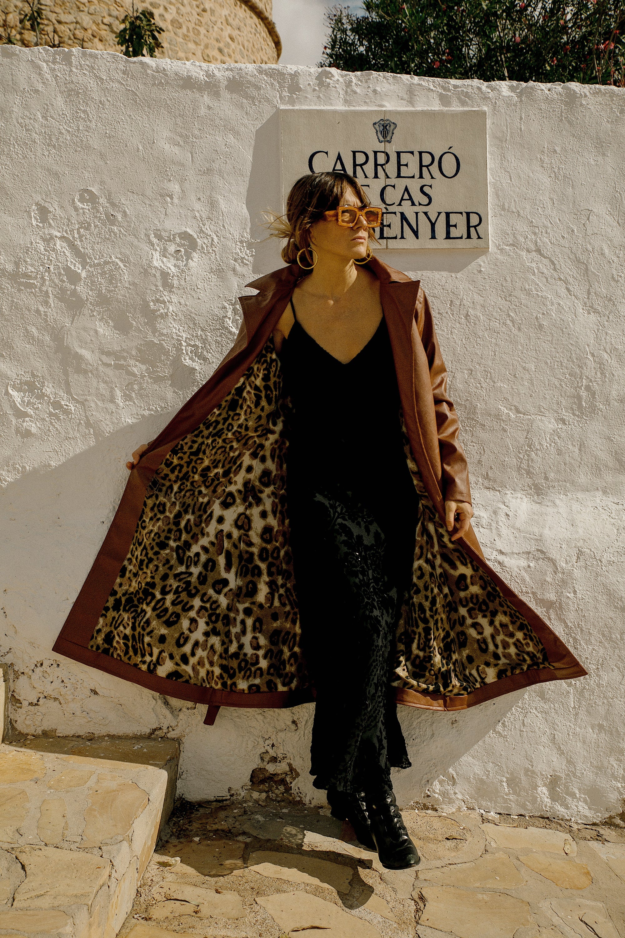 The Neo Pleather coat - Brown