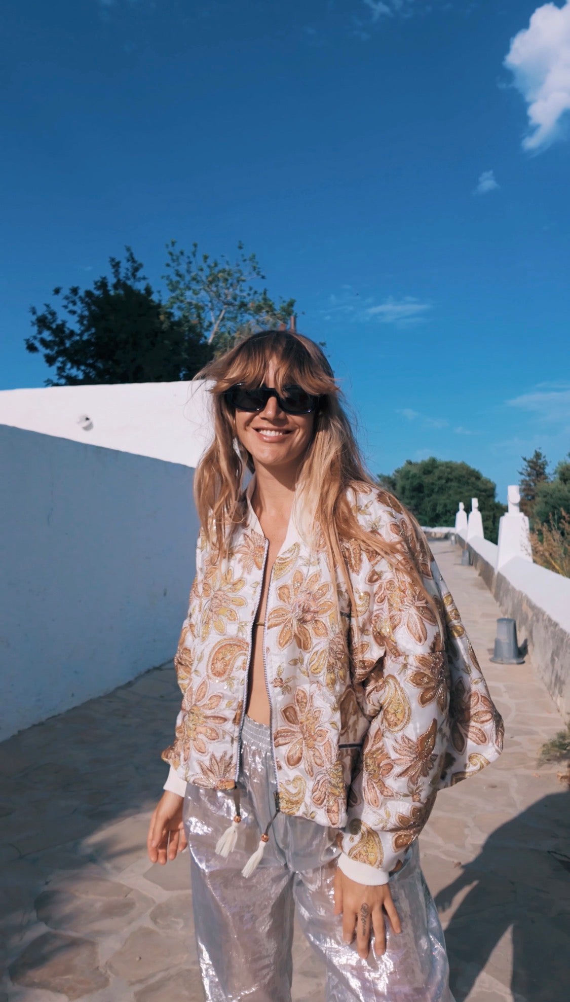 DION Embellished Cropped Bomber Jacket – Ivory golden paisley