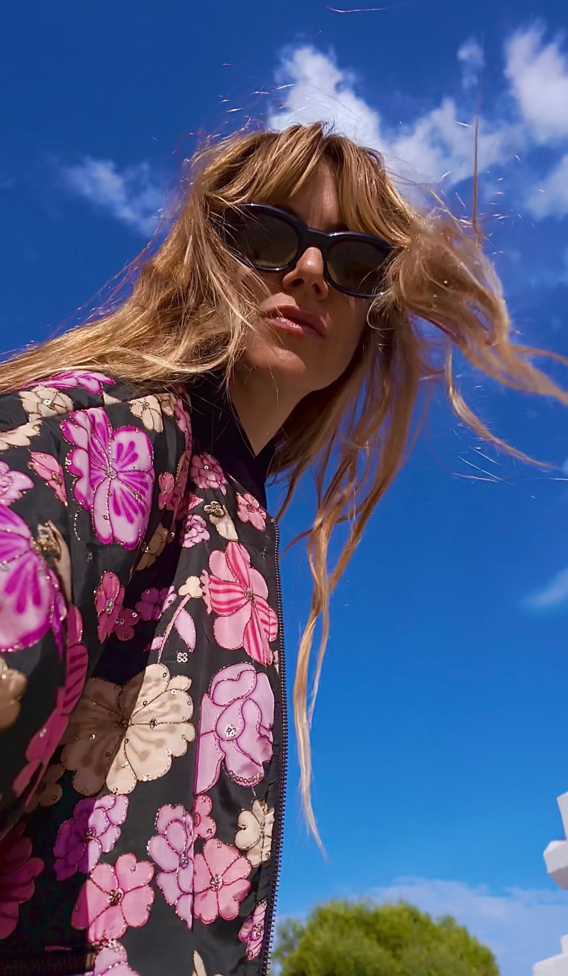 DION 80s embroidered cropped bomber jacket - Black floral
