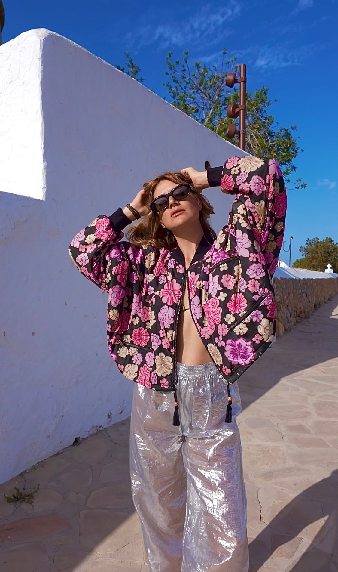 DION 80s embroidered cropped bomber jacket - Black floral