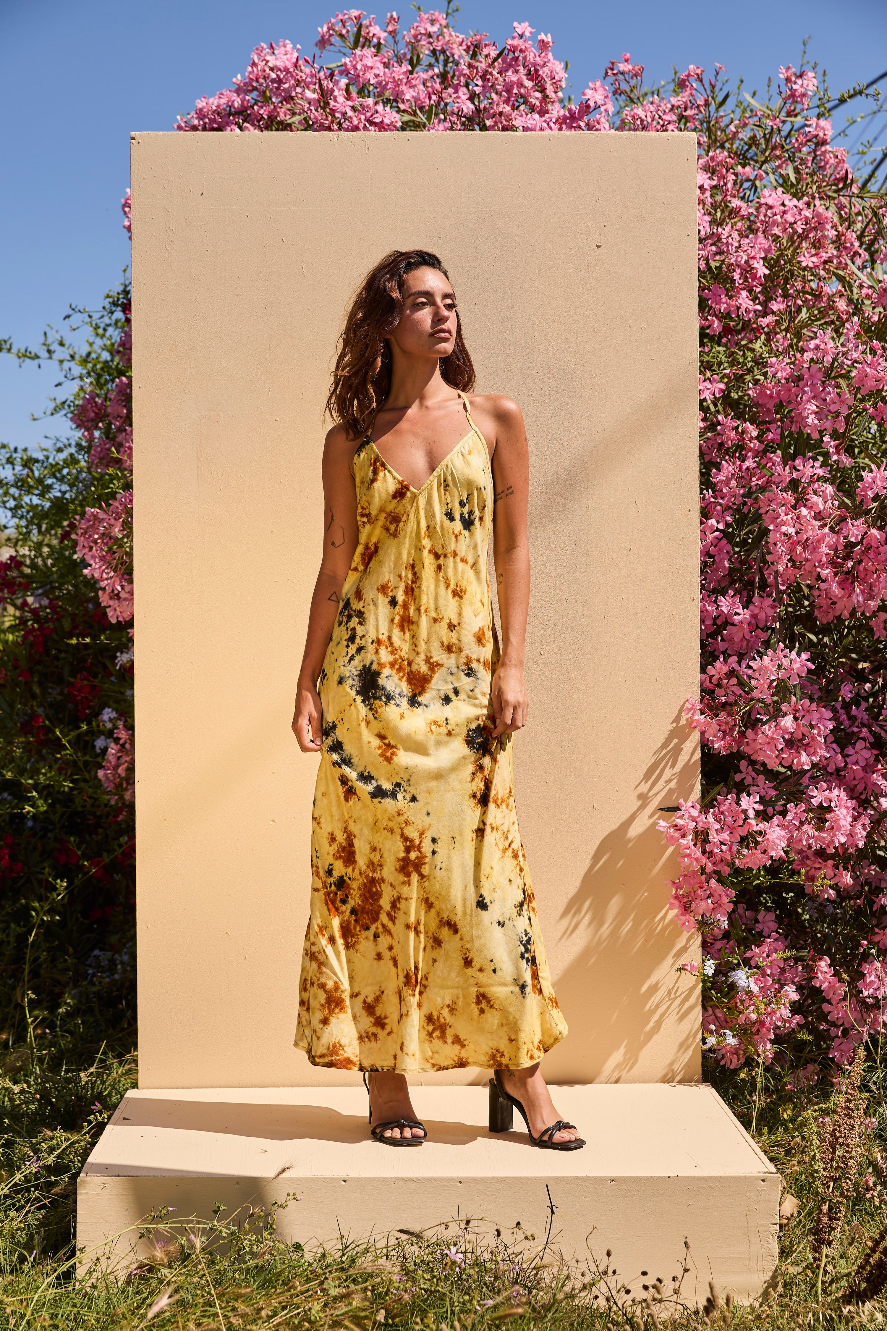 OLIVE long dress - Tiedye yellow & Browns