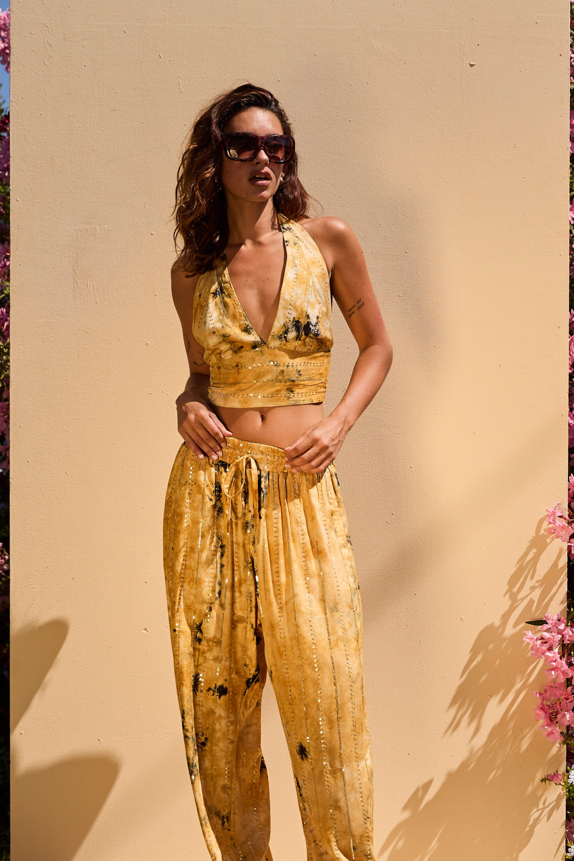 'Formentera' LOUNGE SET Crop Top - Beige/Gold