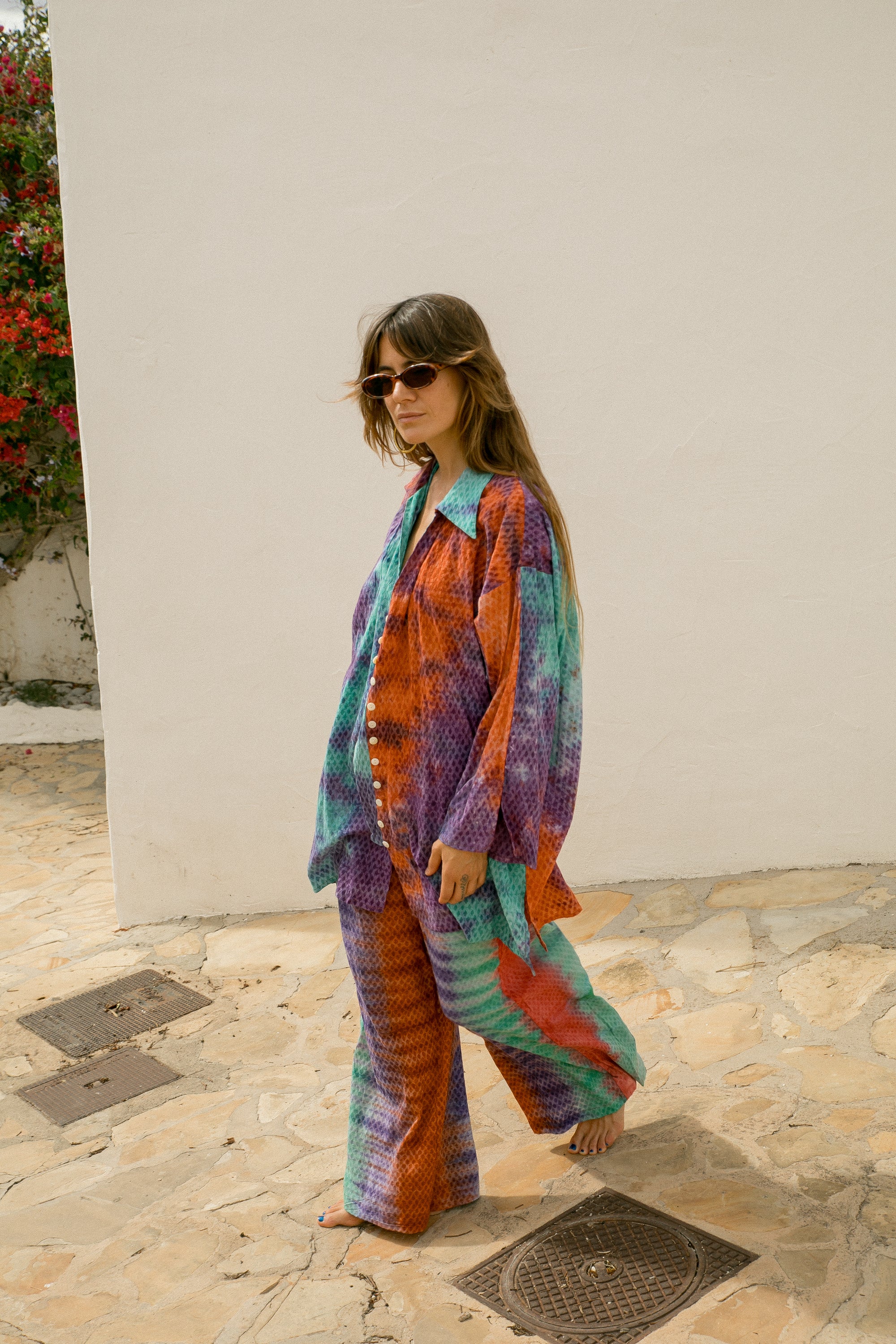 LOUNGE SET Shirt - Rainbow tiedye
