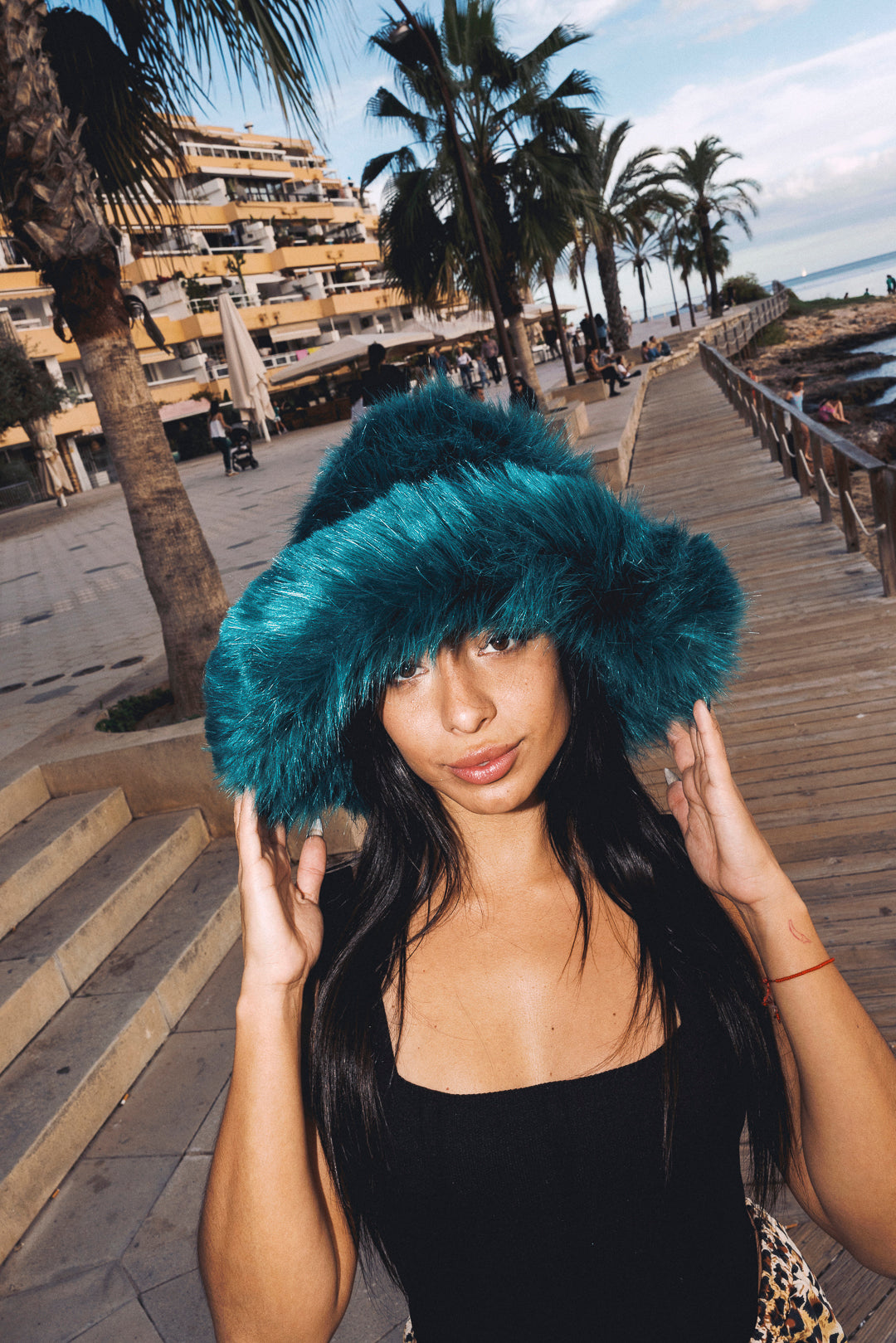 MEGA FLOOF Teal Lush Hat