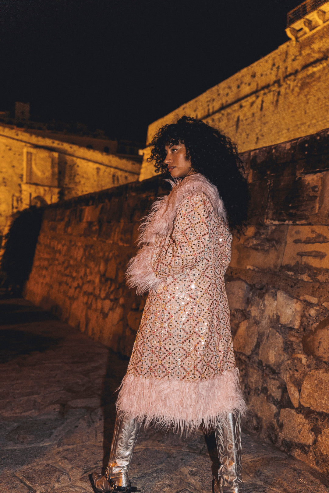 The royal Embroiderd Duchess coat - Baby pink