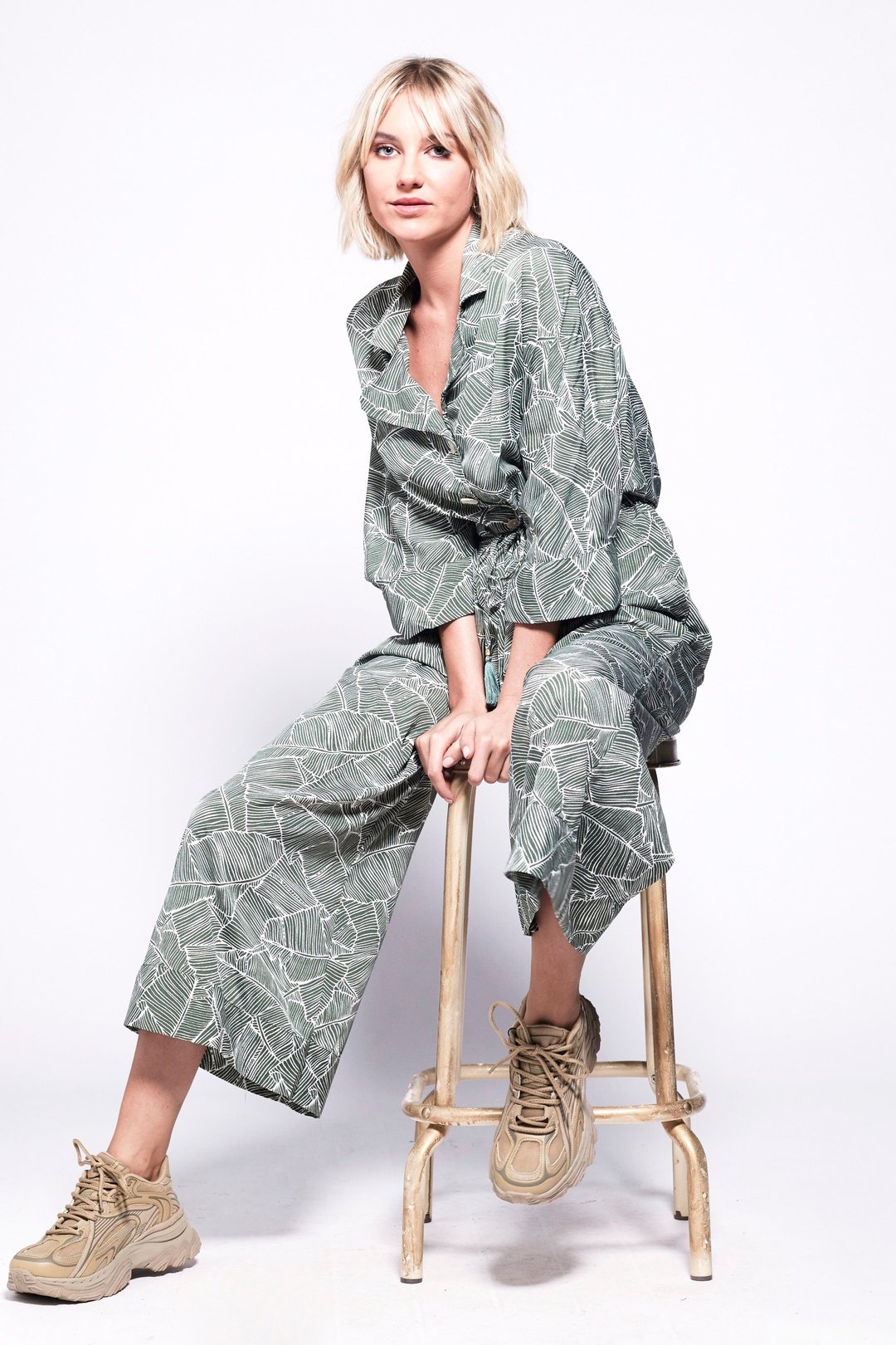 PYJAMA Jumpsuit - Giant Green Leaf