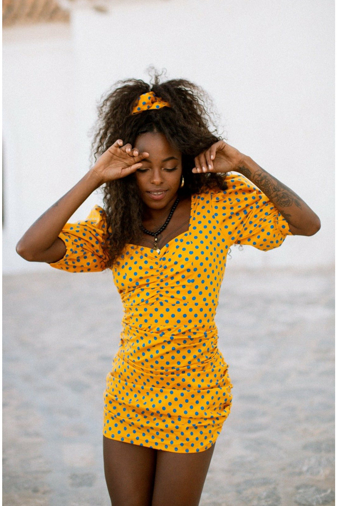 Mega scrunchie - Yellow polka dot